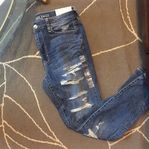 American Eagle Hi-Rise Distressed Jegging
